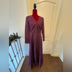 NWT Kay Unger Sz 8 Deep Purple Maxi with Front Slit and Long Sleeve 5511166